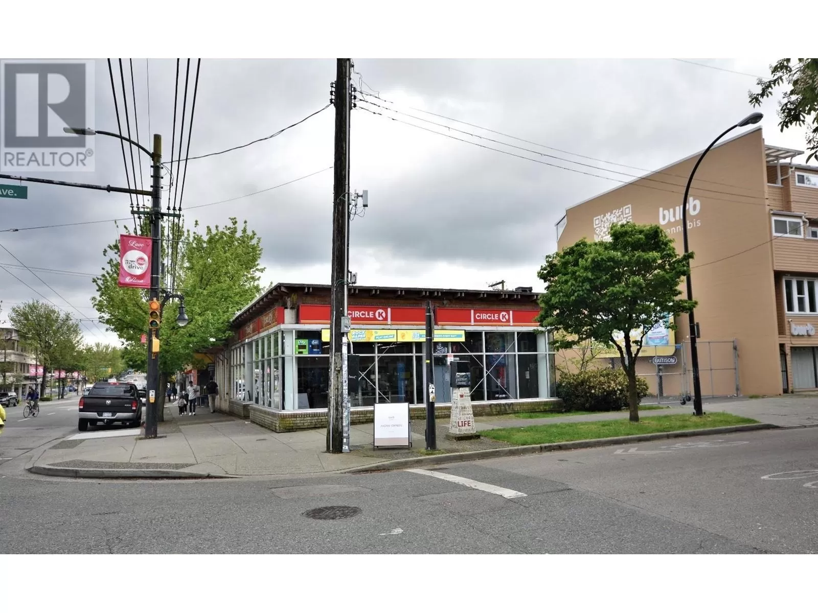 2601 Commercial Drive, Vancouver, British Columbia V5N 4C3
