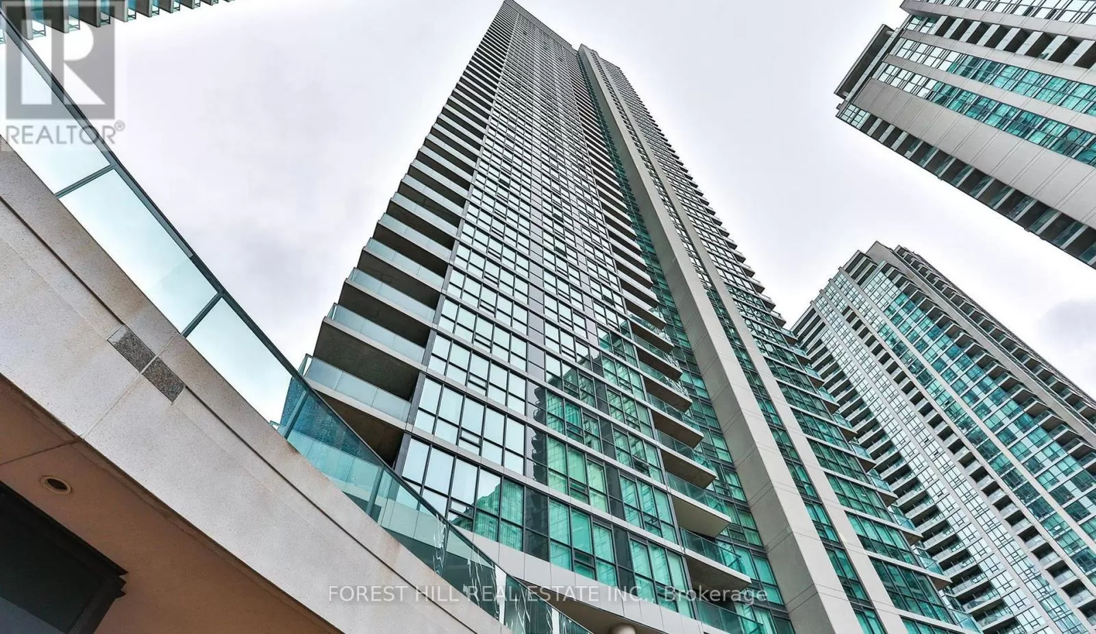 Apartment for rent: 2605 - 18 Harbour Street, Toronto, Ontario M5J 2Z6