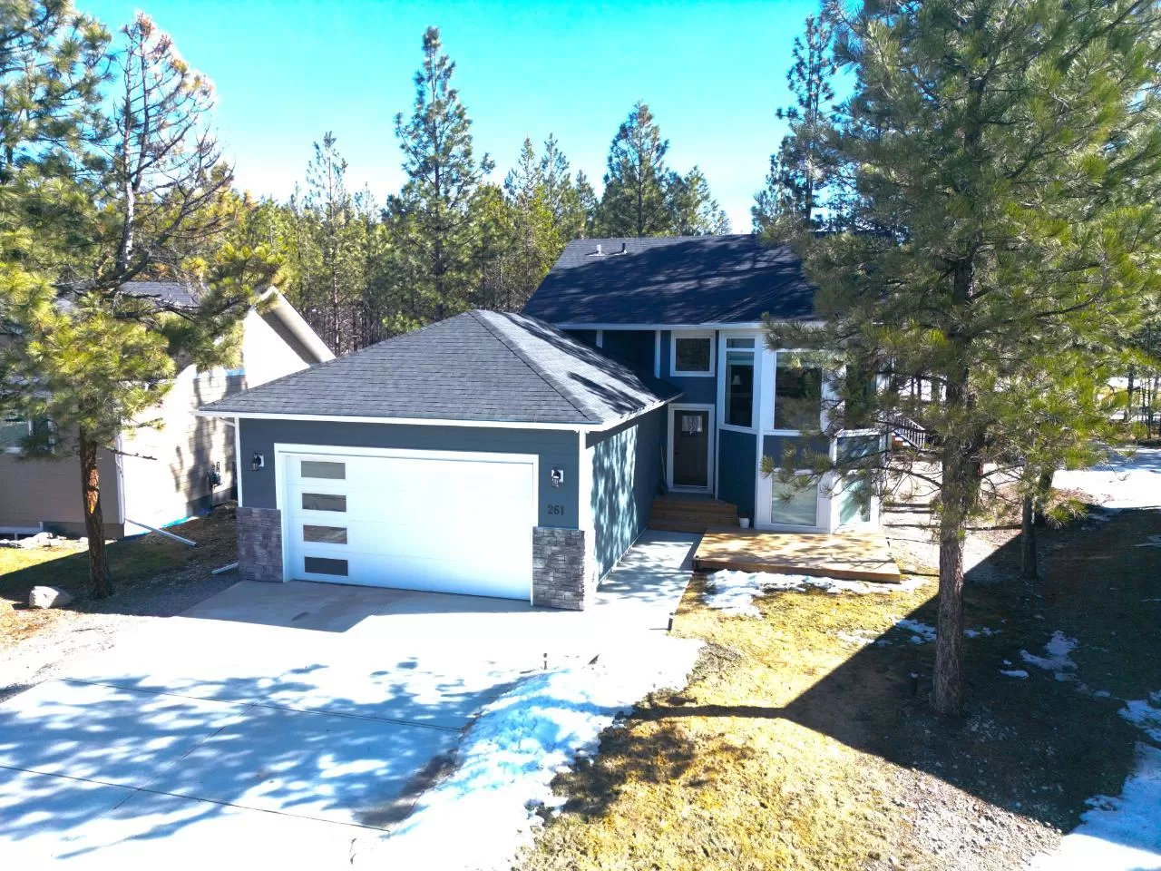 House for rent: 261 Shadow Mountain Boulevard, Cranbrook, British Columbia V1C 0C6