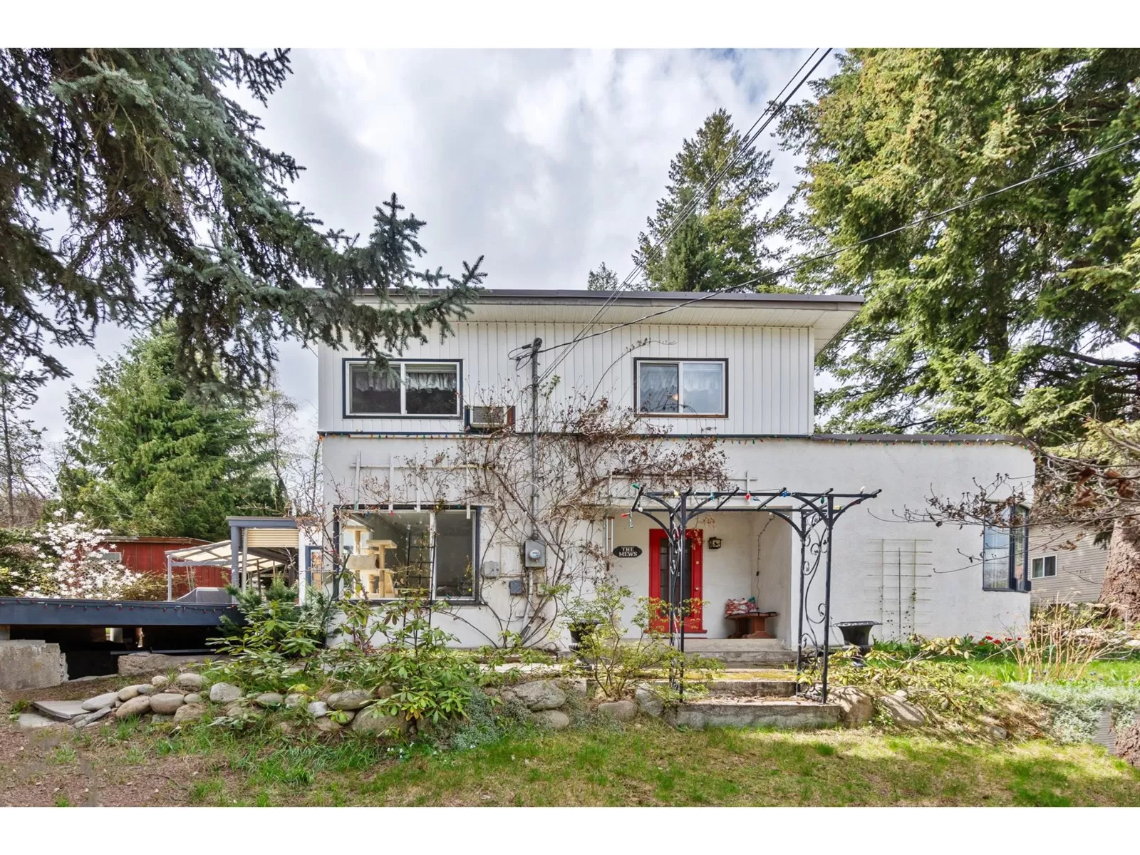 House for rent: 2612 Columbia Avenue, Castlegar, British Columbia V1N 3K1