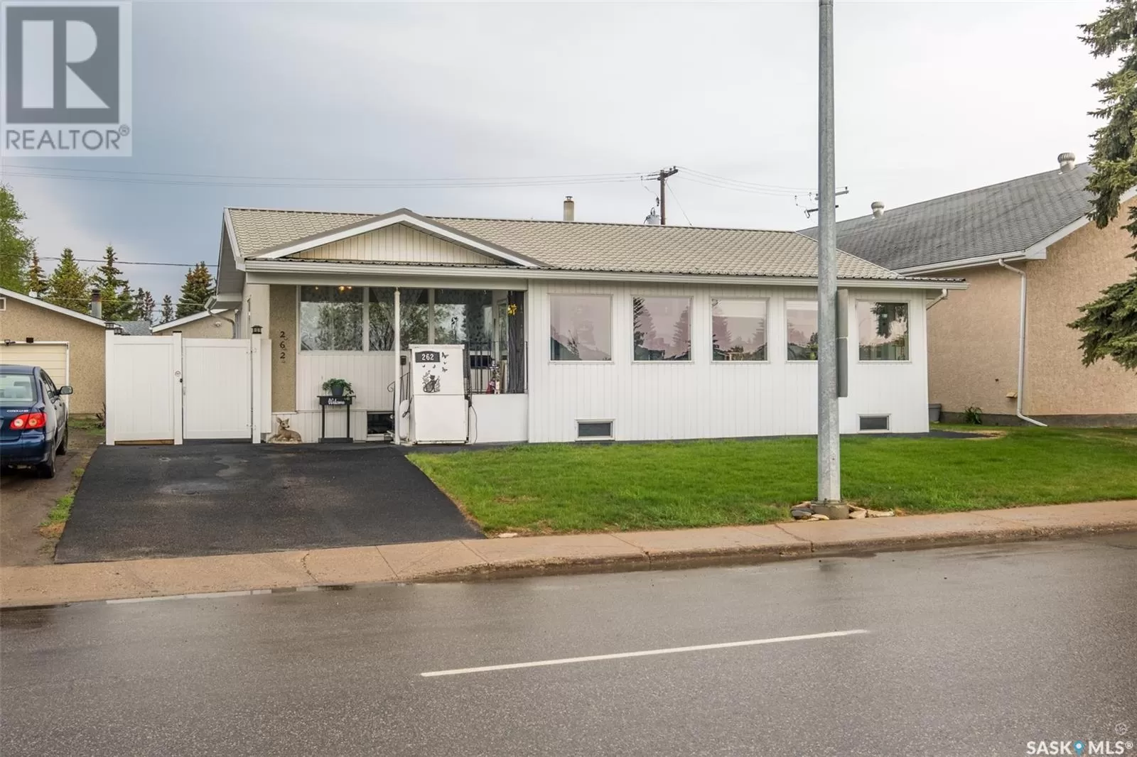 House for rent: 262 28th Street W, Prince Albert, Saskatchewan S6V 4S9