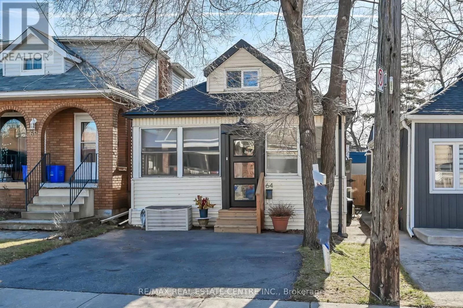 House for rent: 64 Argyle Ave, Hamilton, Ontario L8H 2S9