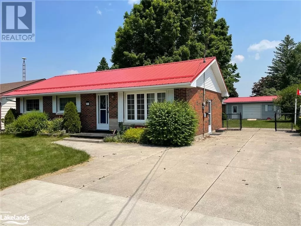 House for rent: 27 Herbert Avenue, Markdale, Ontario N0C 1H0