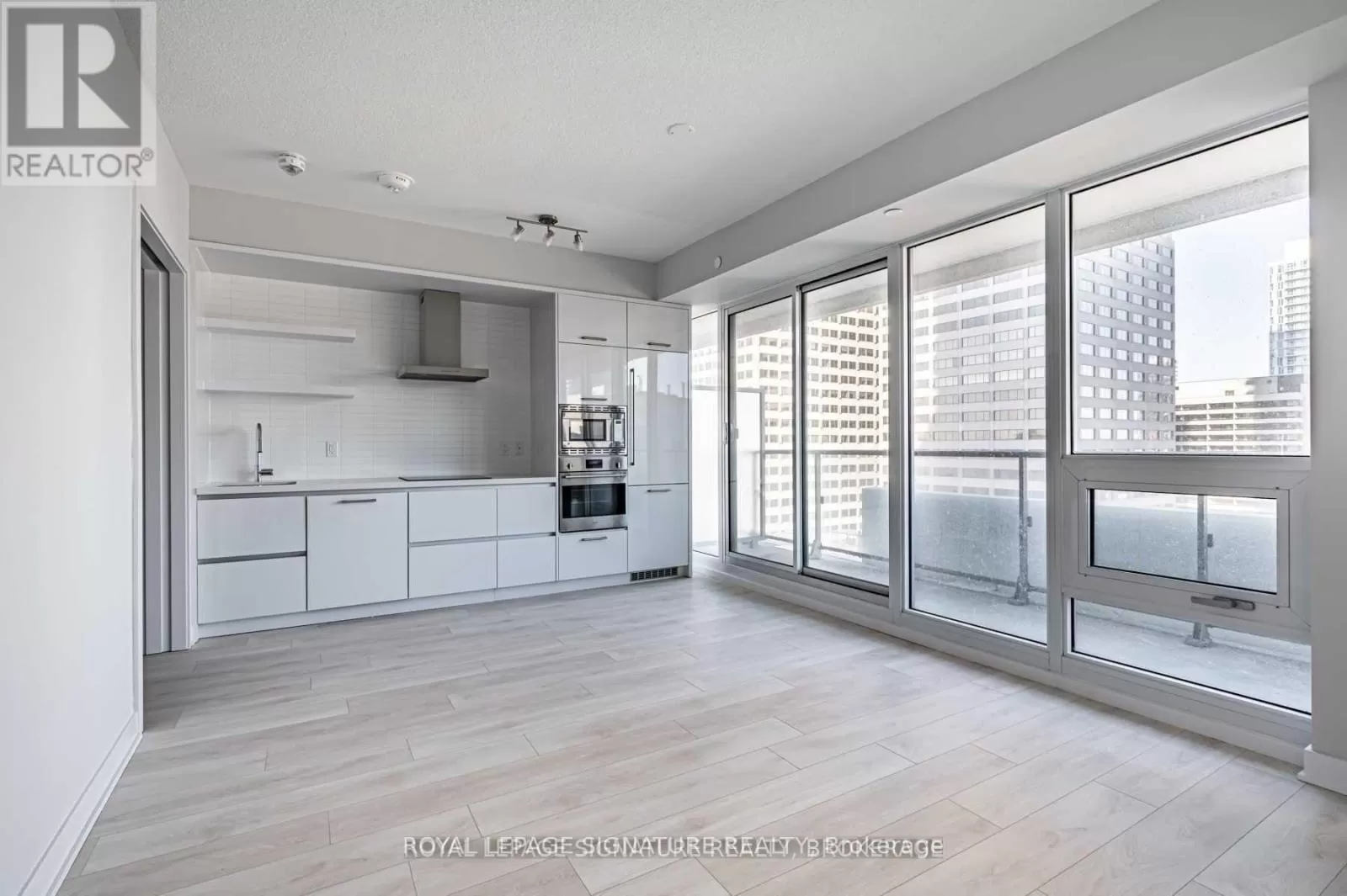 Apartment for rent: 2711 - 2221 Yonge Street, Toronto, Ontario M4S 0B8