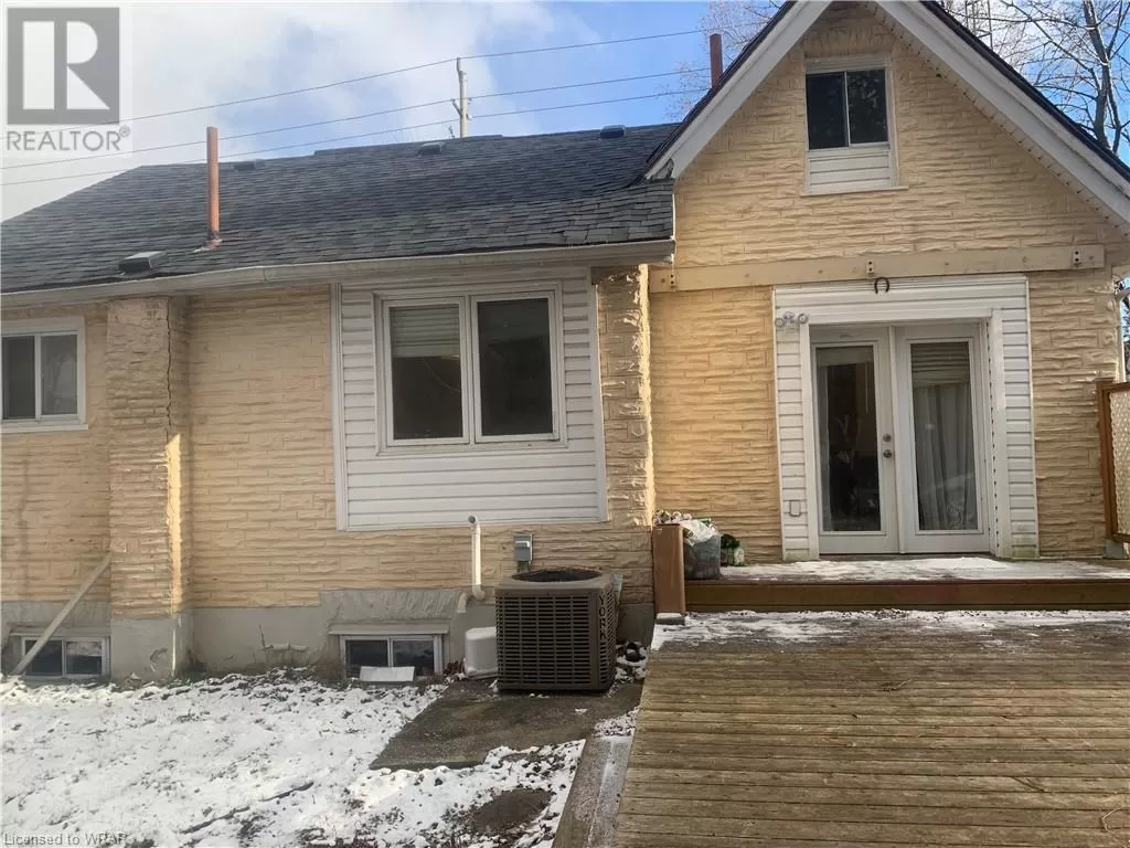 House for rent: 272 Main Street, Cambridge, Ontario N1R 1X7