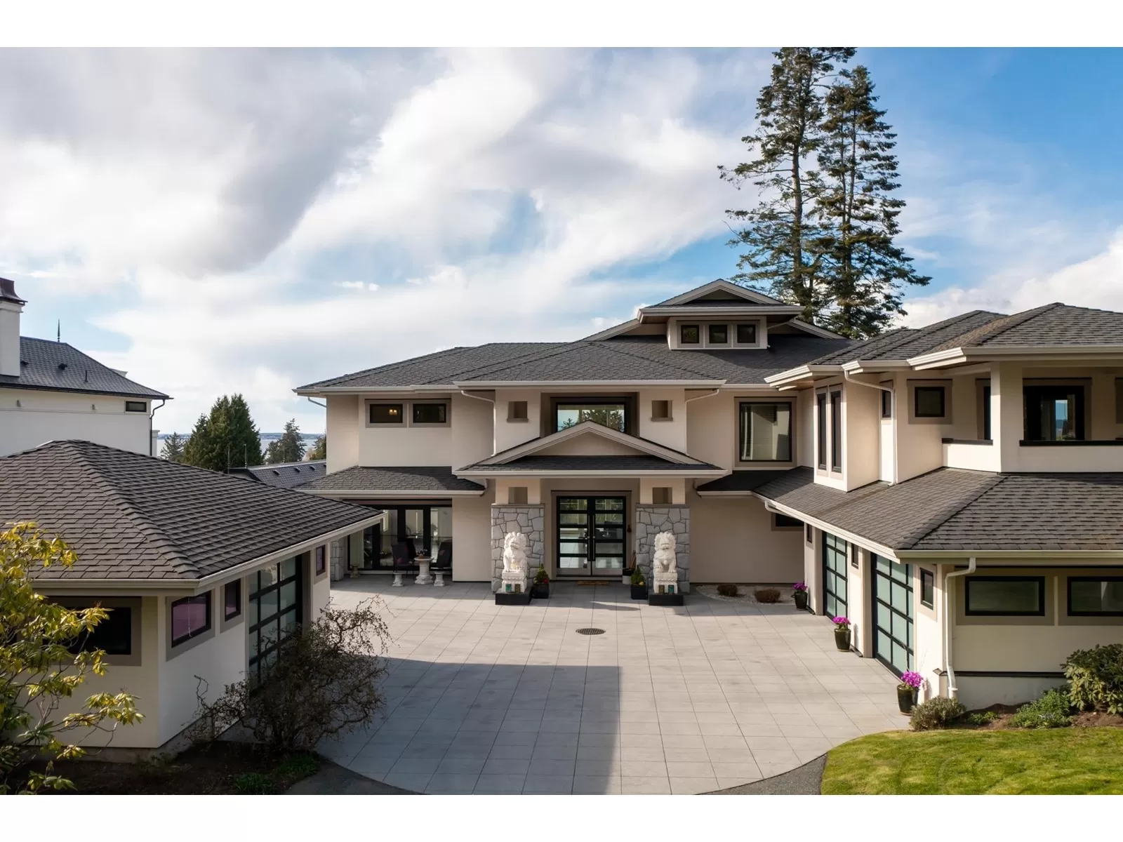 House for rent: 2729 Crescent Drive, Surrey, British Columbia V4A 3J9
