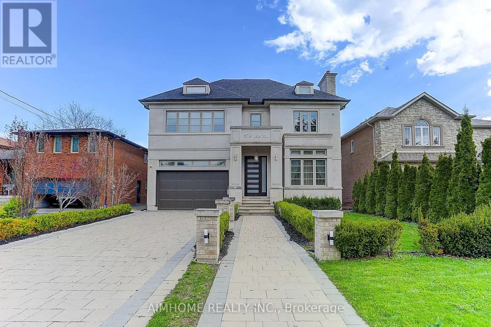 House for rent: 27b Scott Drive, Richmond Hill, Ontario L4C 6V5