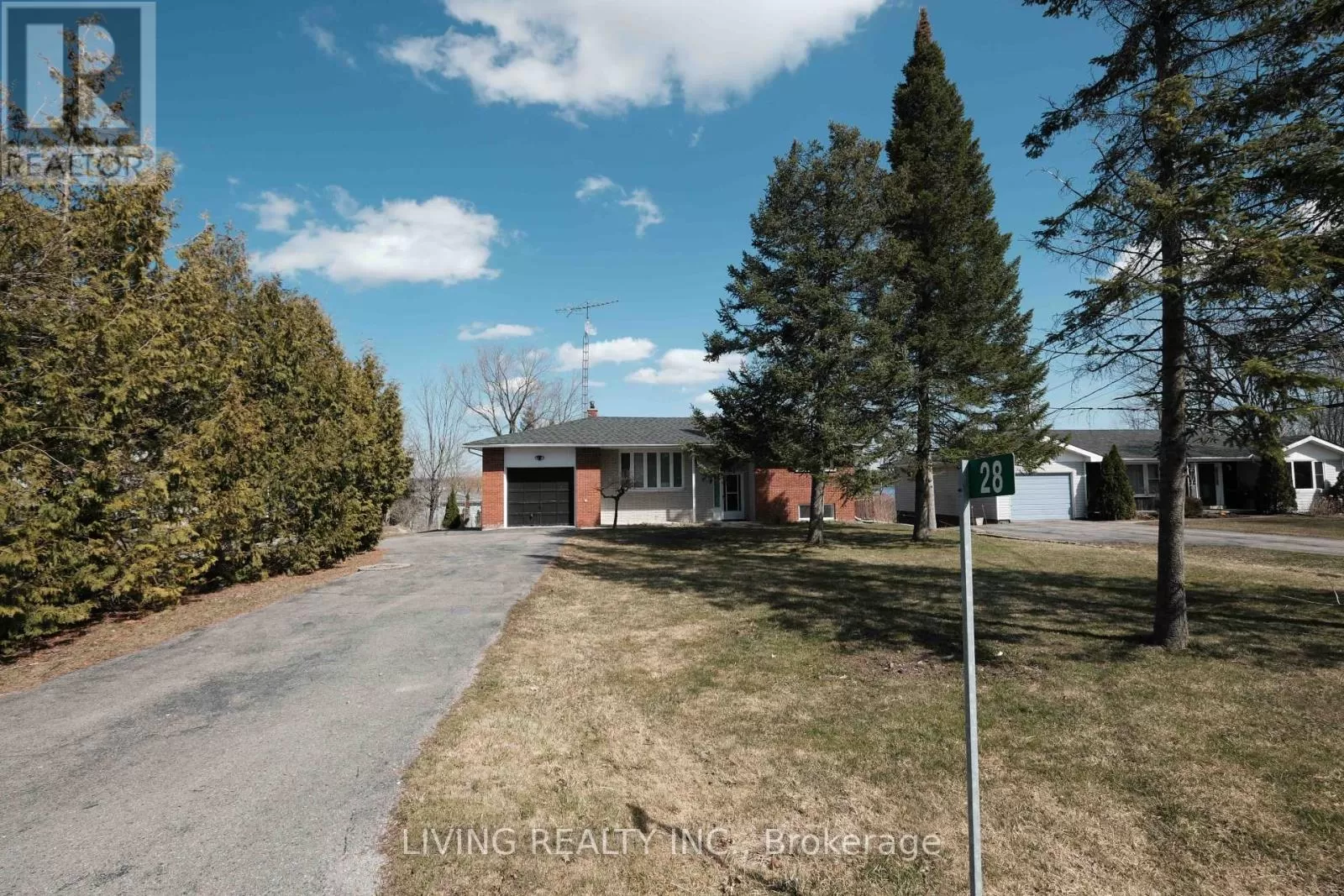 House for rent: 28 Butternut Drive, Kawartha Lakes, Ontario K9V 4R1