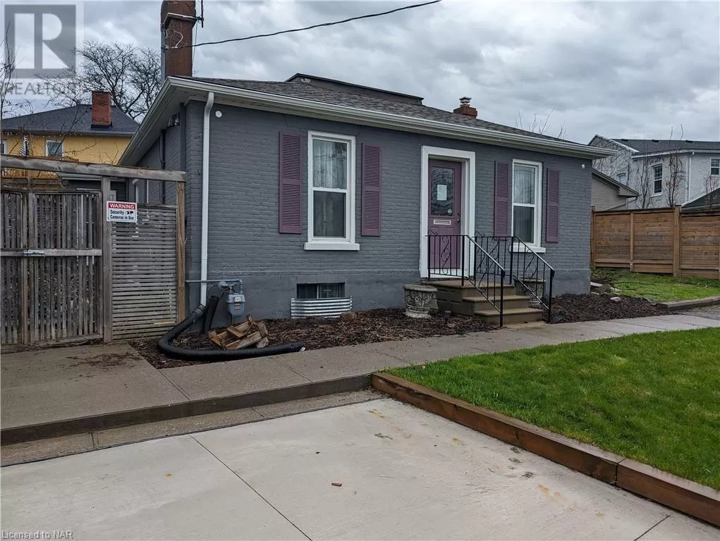 House for rent: 28 Lake Street, St. Catharines, Ontario L2R 5W6