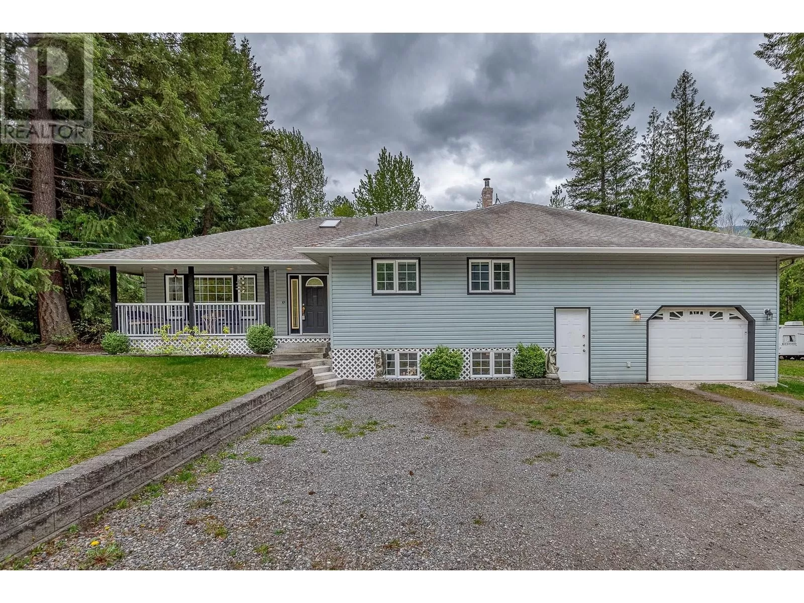 House for rent: 28 Novoting Road, Enderby, British Columbia V0E 1V5