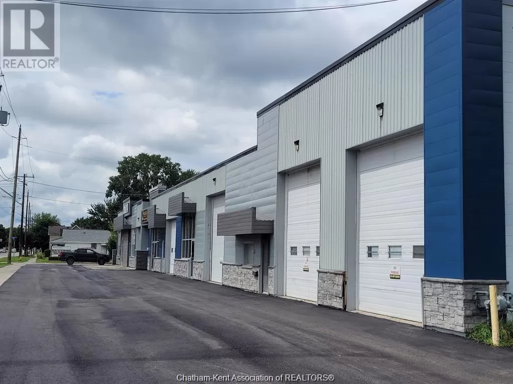 Warehouse for rent: 281 Grand Avenue East, Chatham, Ontario N7L 1W3