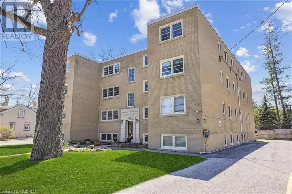 Apartment for rent: 288 Reynolds Street, Oakville, Ontario L6J 3L4