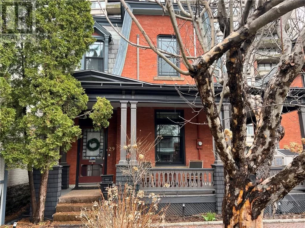 House for rent: 29 Somerset Street W, Ottawa, Ontario K2P 0H3