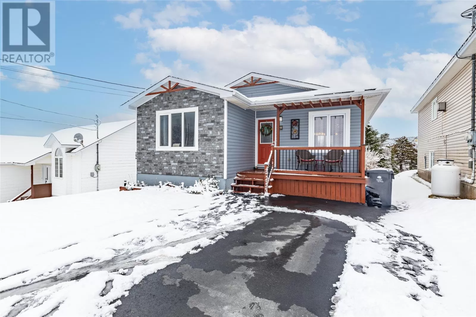 Two Apartment House for rent: 29 Talcville Road, Conception Bay South, Newfoundland & Labrador A1W 3E6