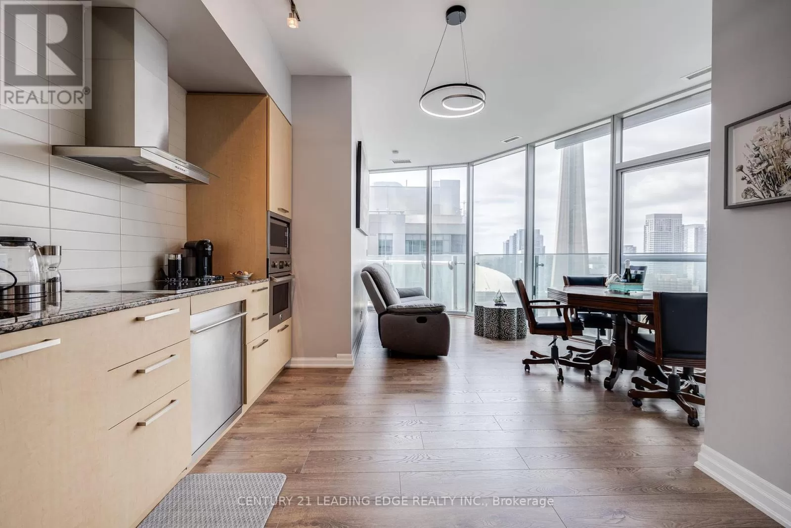 Apartment for rent: 2907 - 12 York Street, Toronto, Ontario M5J 0A9