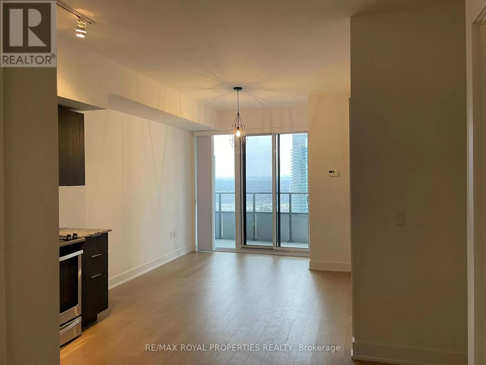 Apartment for rent: 2914 - 30 Shore Breeze Drive, Toronto, Ontario M8V 0J1