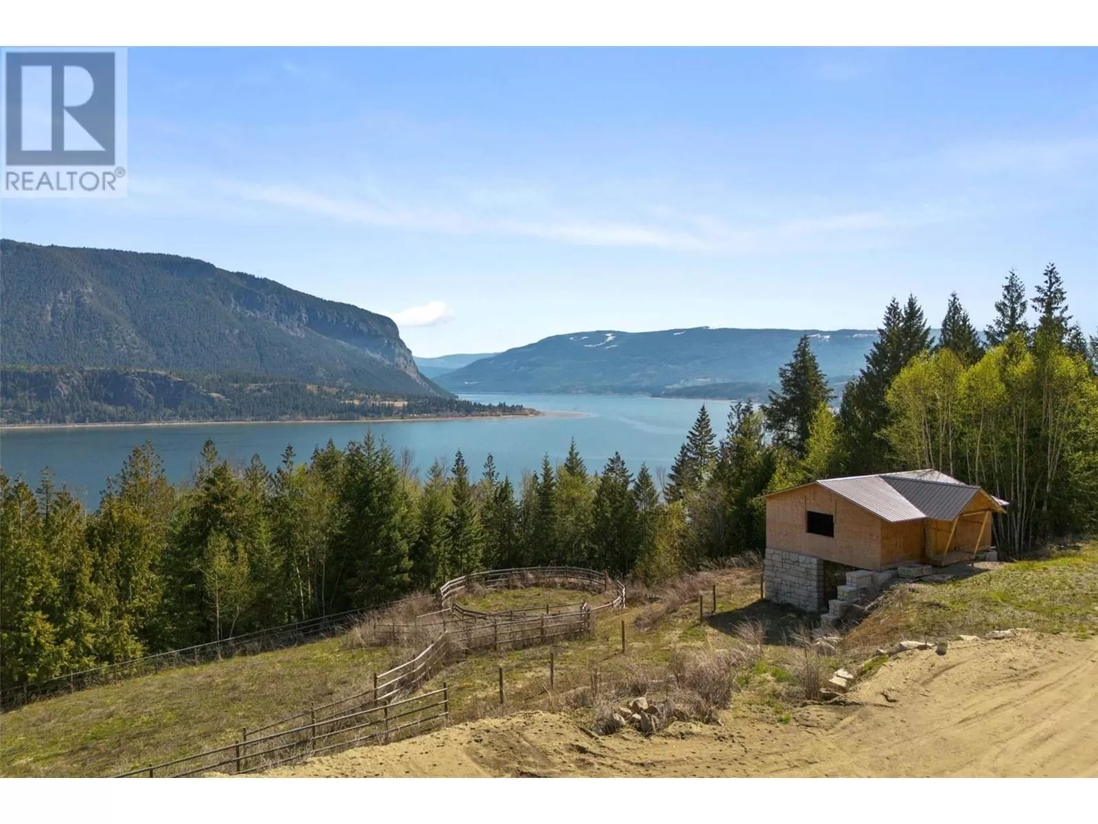Other for rent: 292 Kault Hill Road, Salmon Arm, British Columbia V1E 3A4