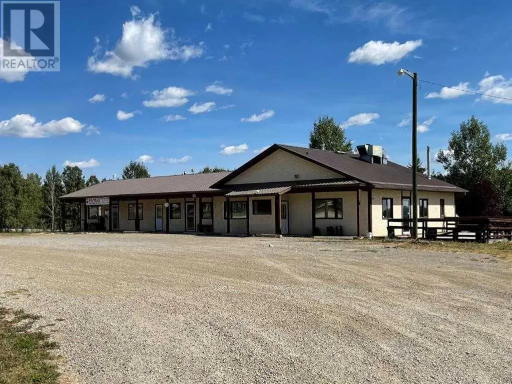 Commercial Mix for rent: 29377 Range Road 52, Rural Mountain View County, Alberta T0M 2E0
