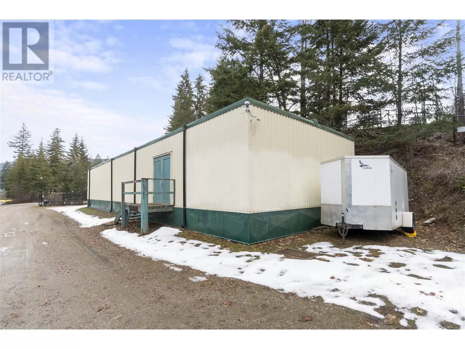 Offices for rent: 2960 Okanagan Avenue Se Unit# 160, Salmon Arm, British Columbia V1E 1E6