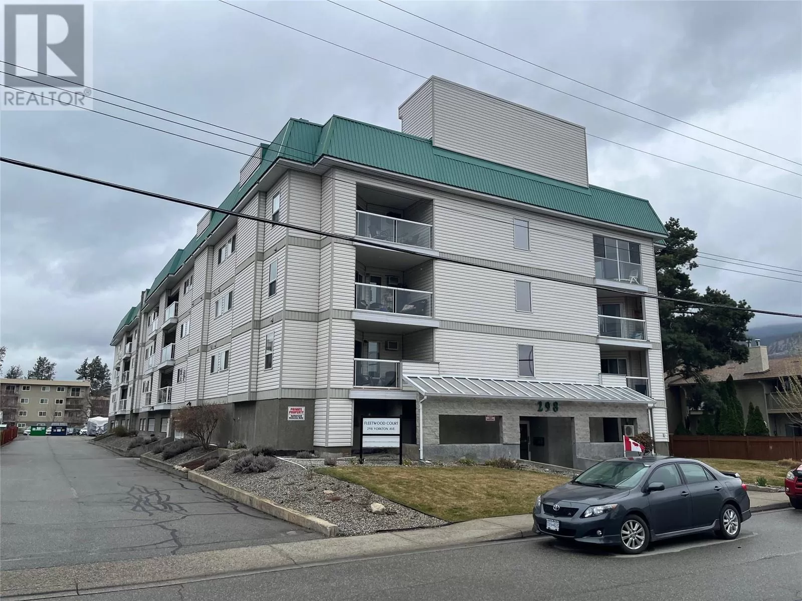 Apartment for rent: 298 Yorkton Avenue Unit# 206, Penticton, British Columbia V2A 3V5