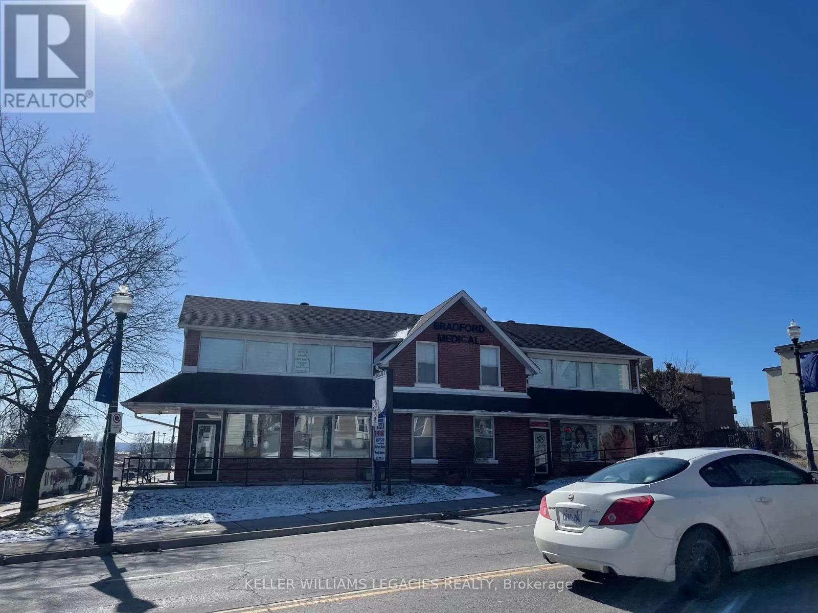 Offices for rent: #2nd Fl -80 Holland St, Bradford West Gwillimbury, Ontario N0G 2P0