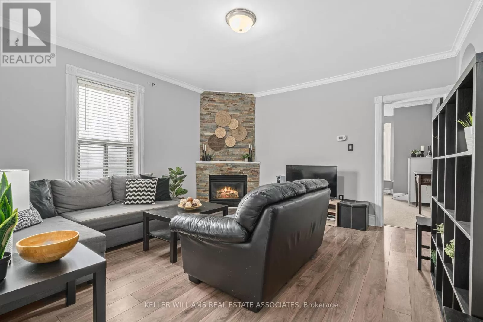 Apartment for rent: #3 -75 Mcintyre Cres, Halton Hills, Ontario L7G 1N5