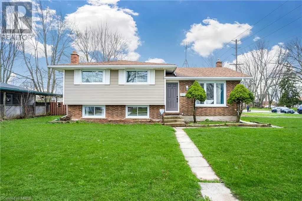 House for rent: 3 Northgate Drive, Welland, Ontario L3C 5Y2