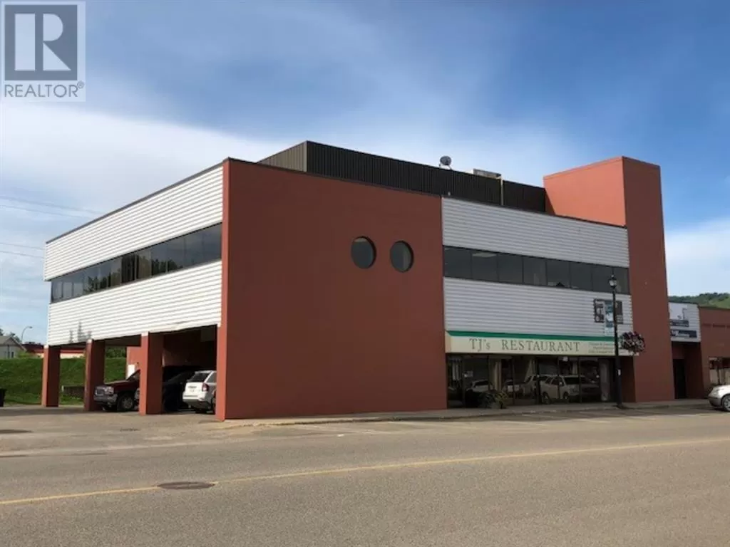 Offices for rent: 300, 10011 102 Avenue, Peace River, Alberta T8S 1S6
