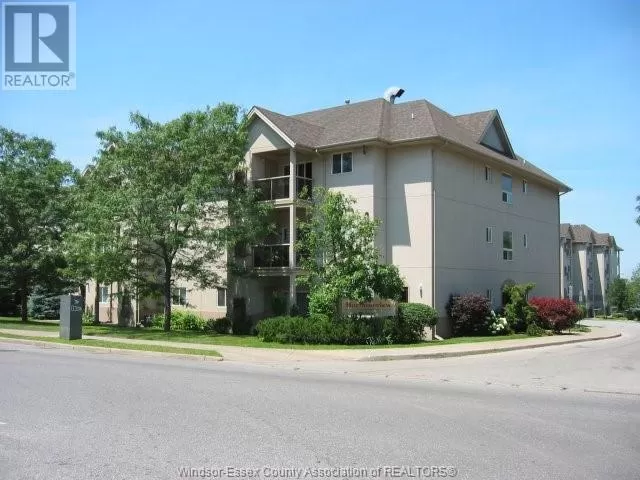Apartment for rent: 3000 Sandwich Unit# 111, Windsor, Ontario N9C 4G3