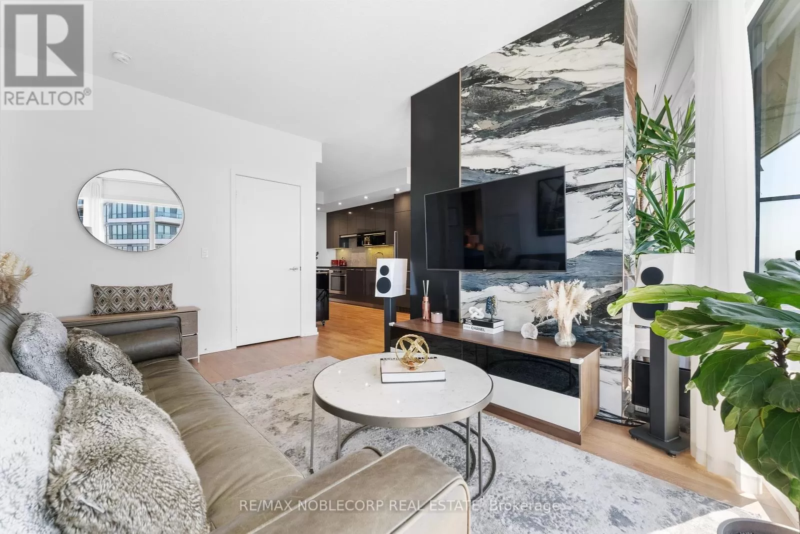 Apartment for rent: 3008 - 117 Mcmahon Drive, Toronto, Ontario M2K 0E4