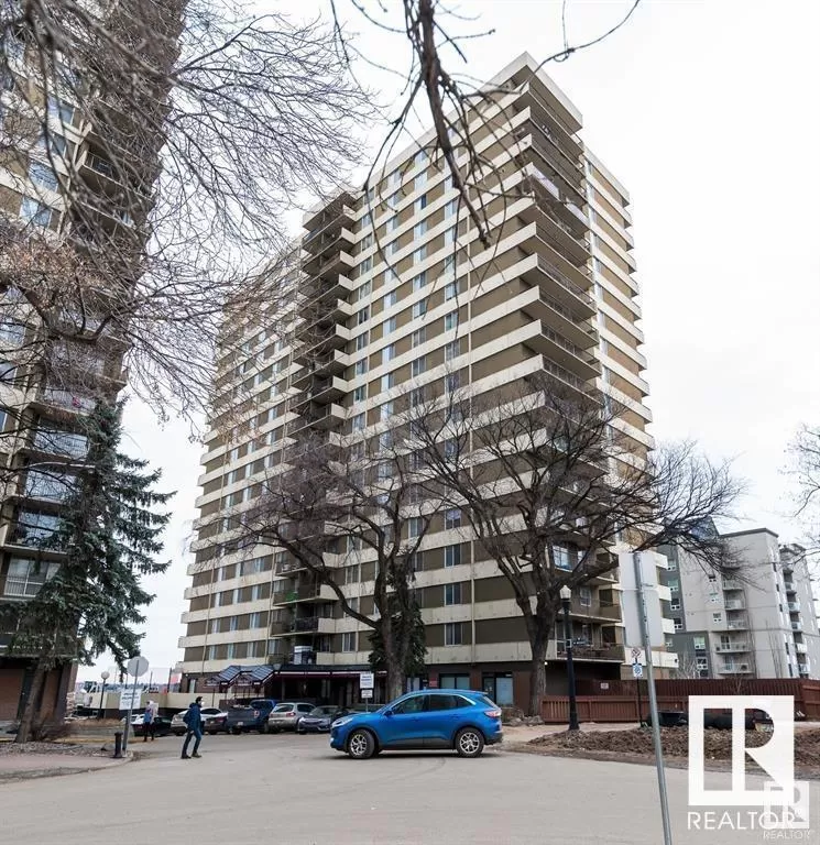 Apartment for rent: #301 9903 104 St Nw, Edmonton, Alberta T5E 0E4