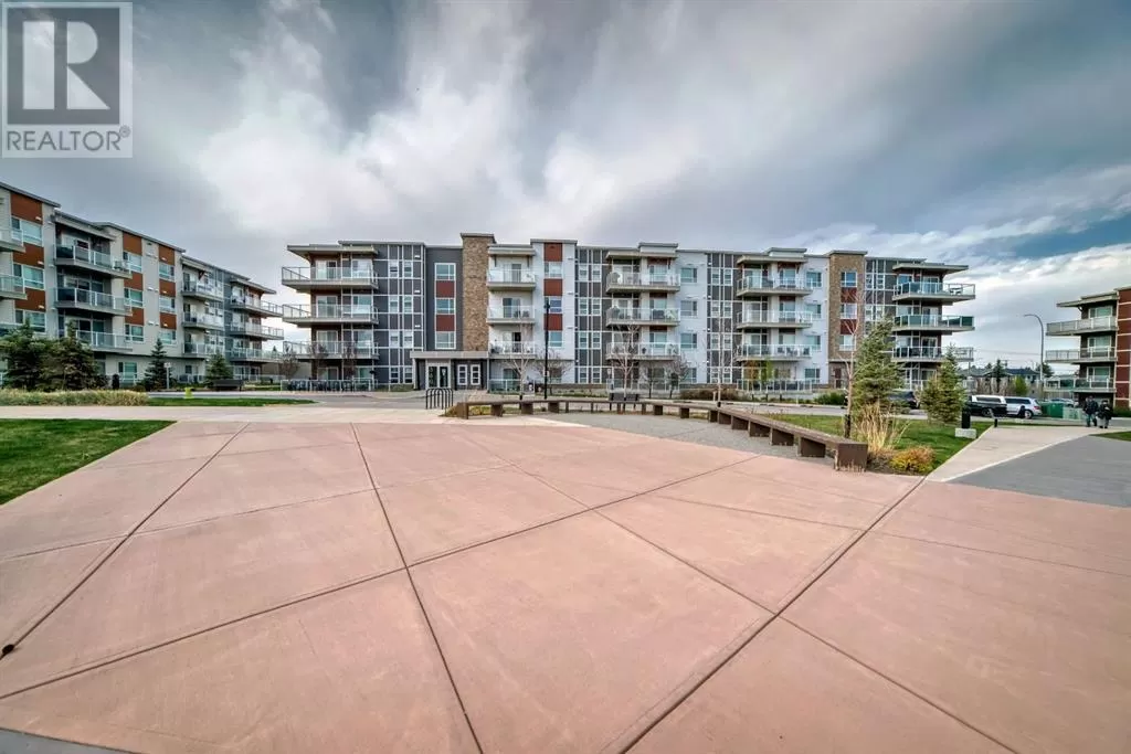 Apartment for rent: 303, 360 Harvest Hills Common Ne, Calgary, Alberta T3K 2N1