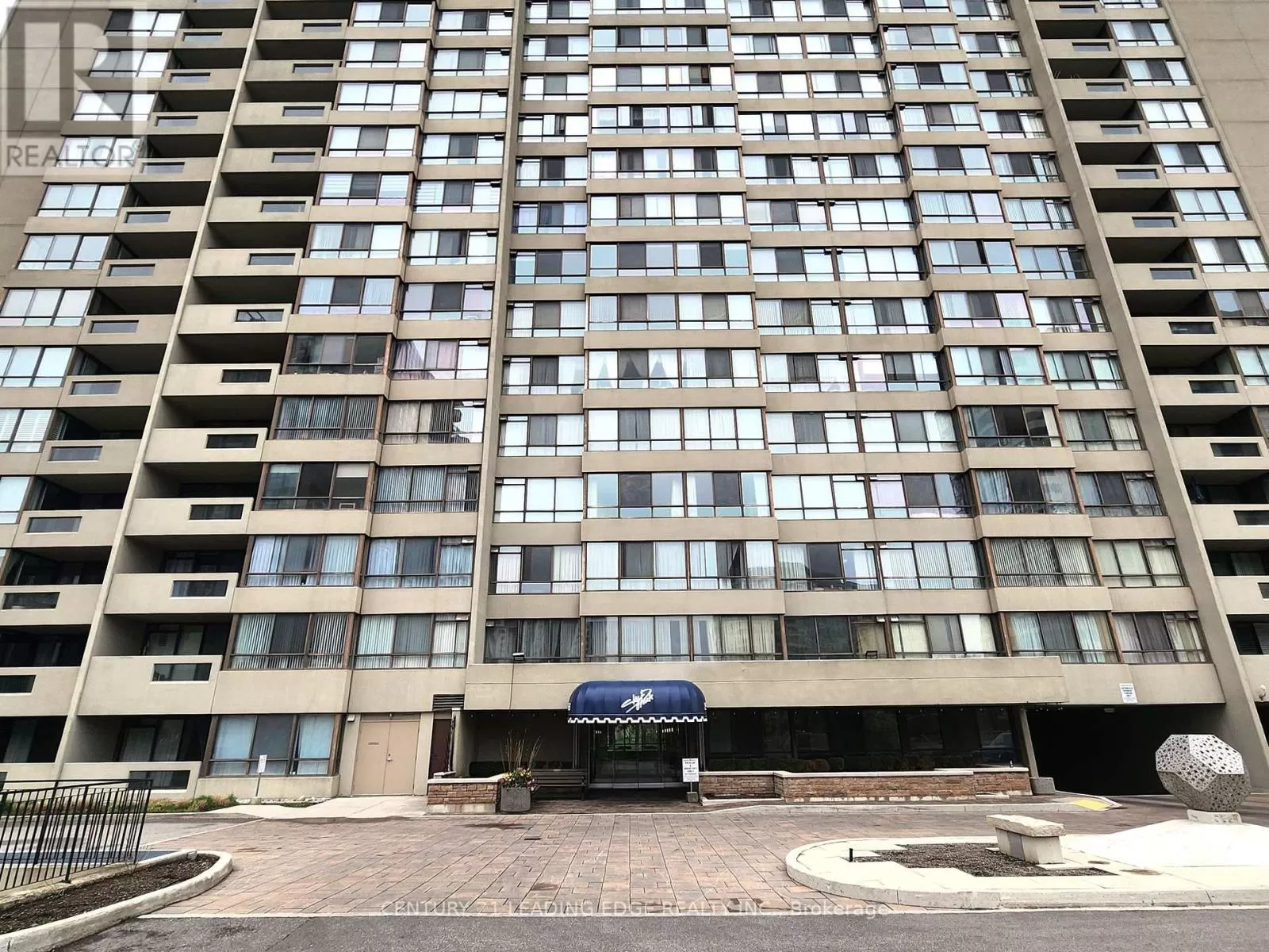 Apartment for rent: 304 - 255 Bamburgh Circle, Toronto, Ontario M1W 3T6