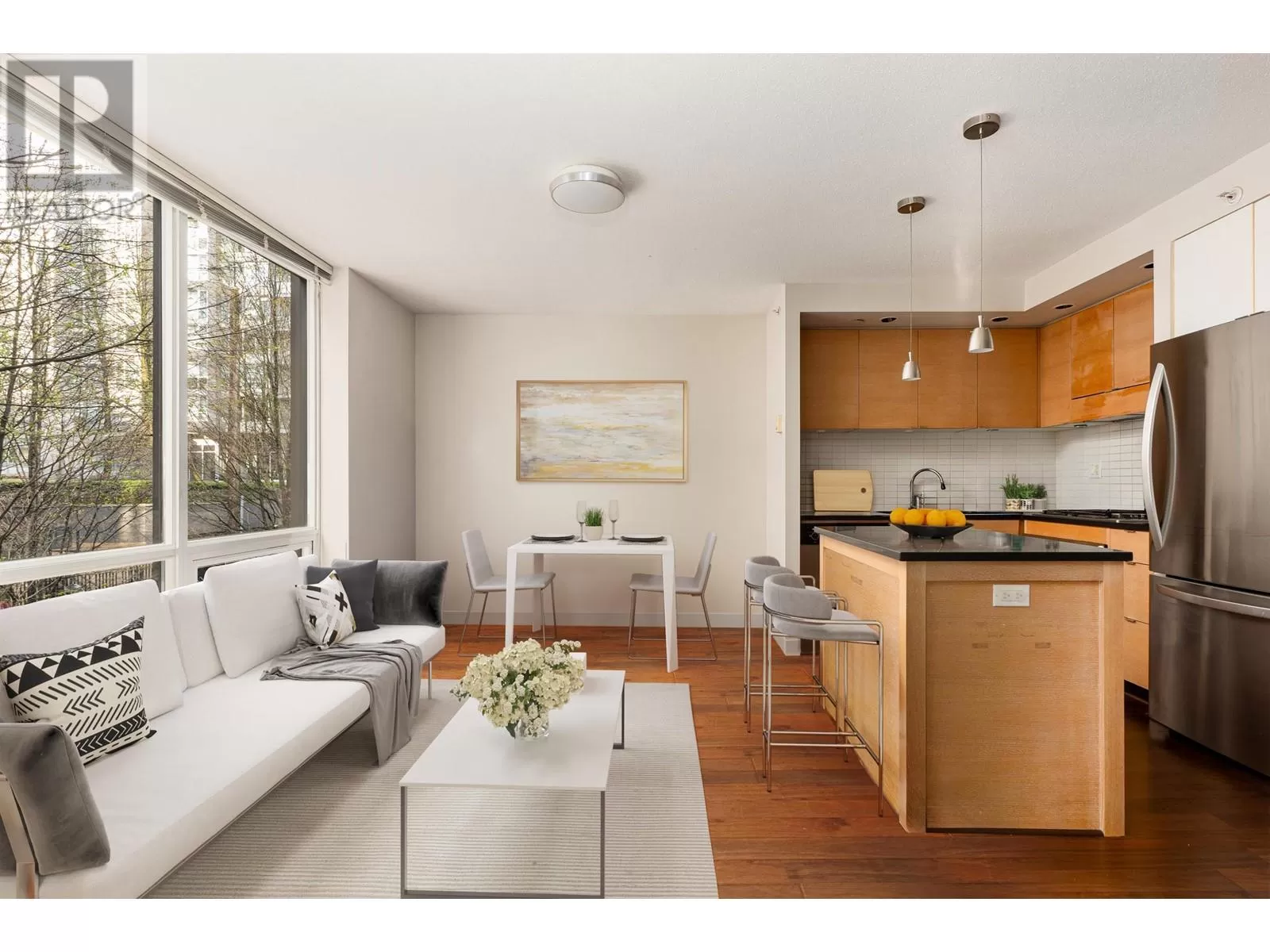 Apartment for rent: 306 1055 Homer Street, Vancouver, British Columbia V6B 1G3