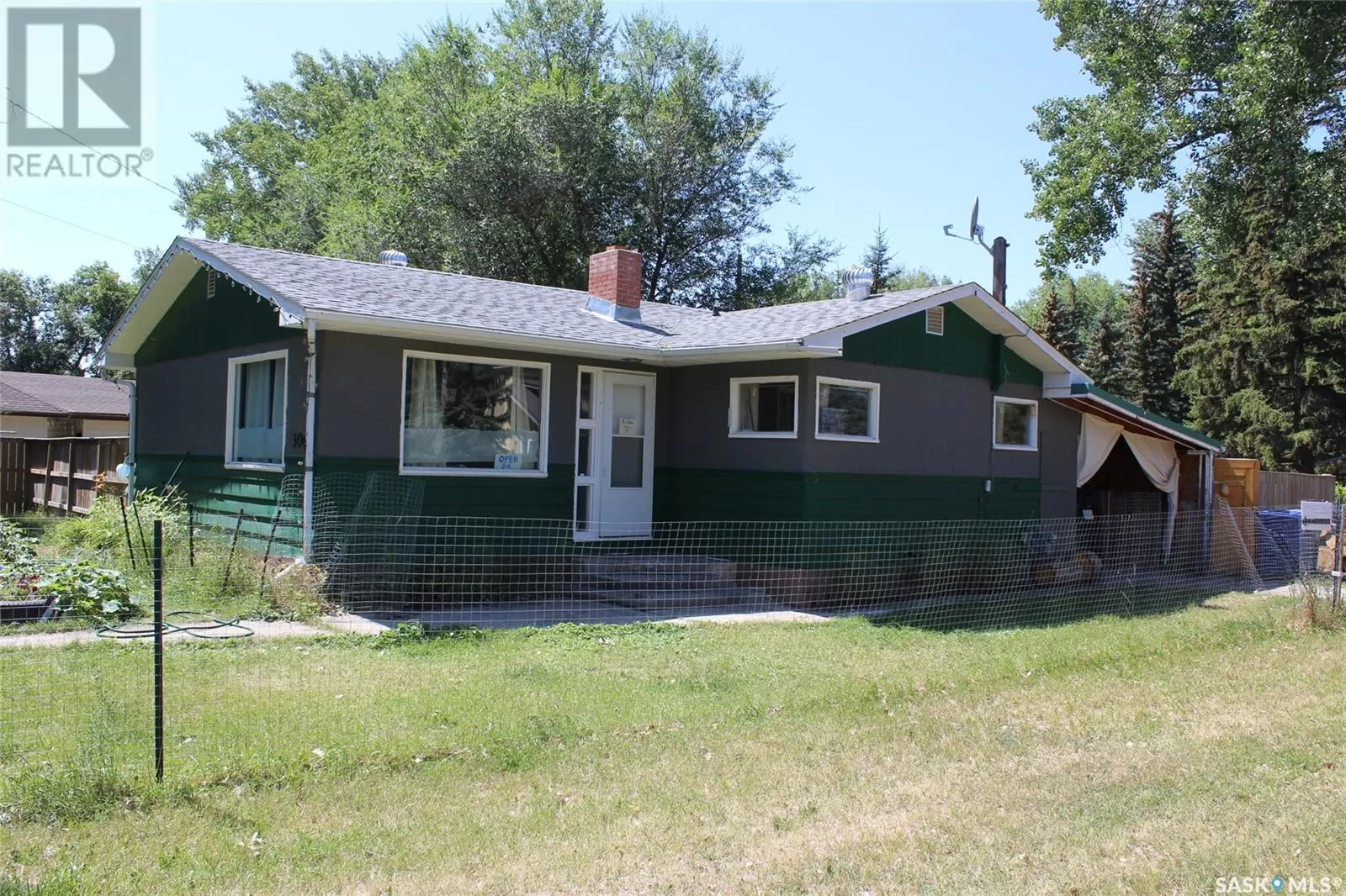 House for rent: 306 Clay Street, Eastend, Saskatchewan S0N 0T0