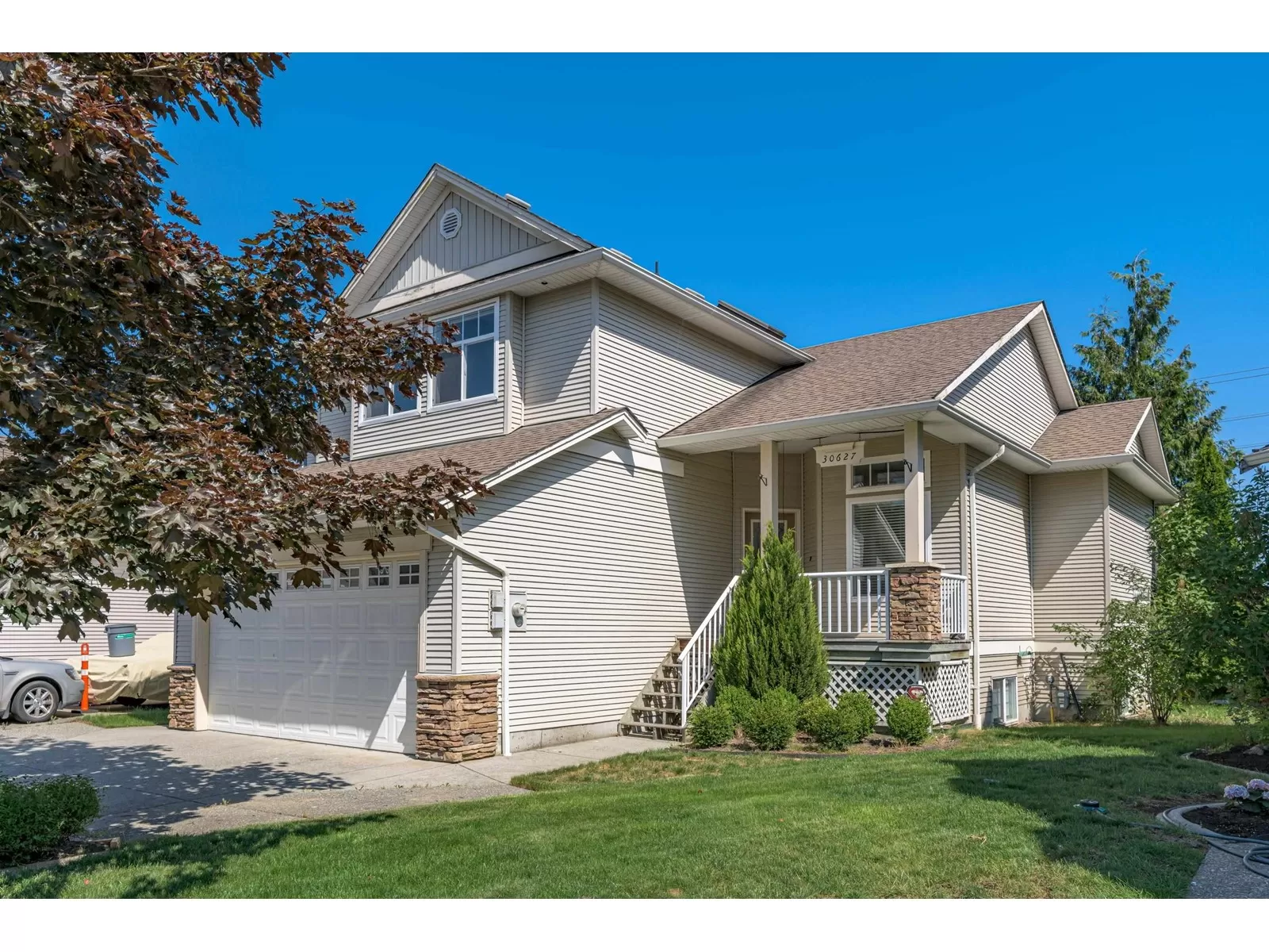 House for rent: 30627 Crestview Crescent, Abbotsford, British Columbia V2T 6T5