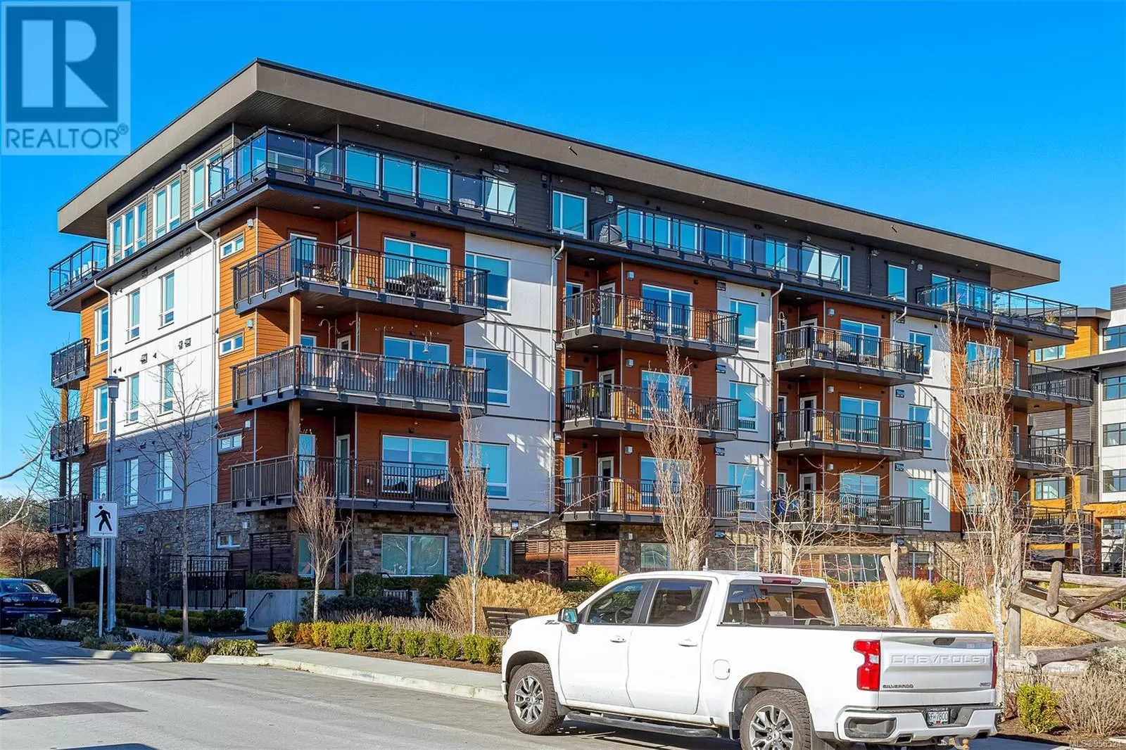 Apartment for rent: 307 2500 Hackett Cres, Central Saanich, British Columbia V8M 0C1