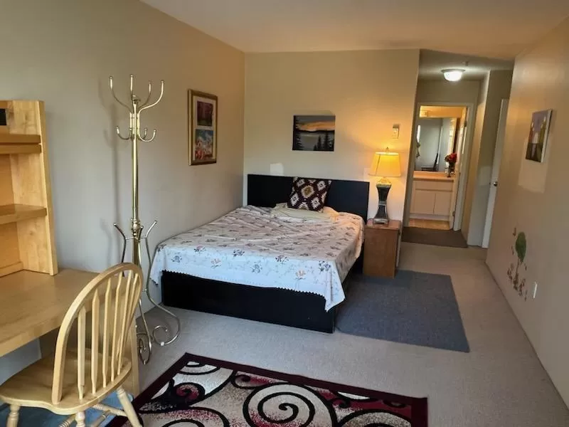 Apartment for rent: 308 10665 139 Street, Surrey, British Columbia V3T 4L8