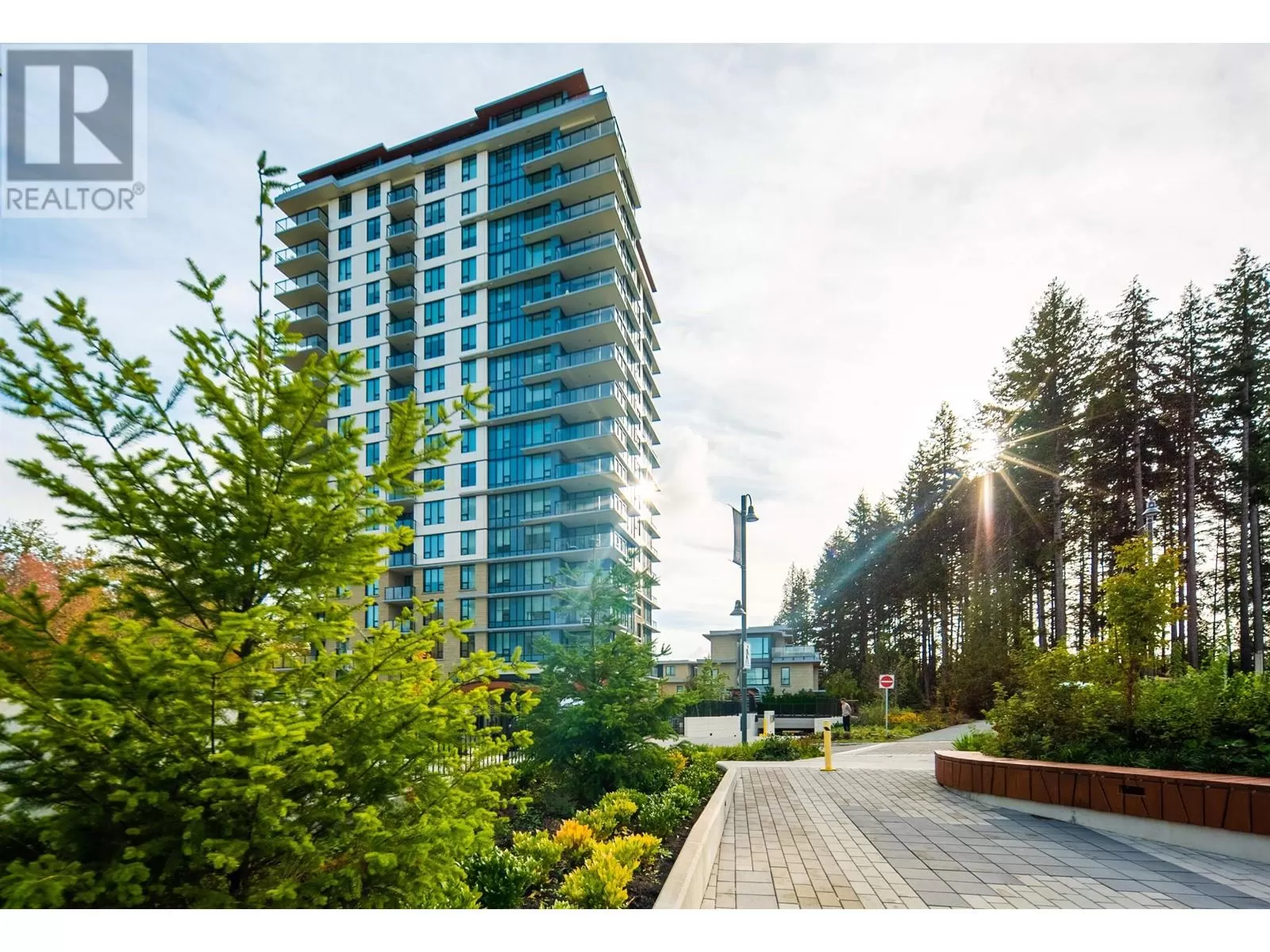 Apartment for rent: 308 5410 Shortcut, Vancouver, British Columbia V6T 1R9