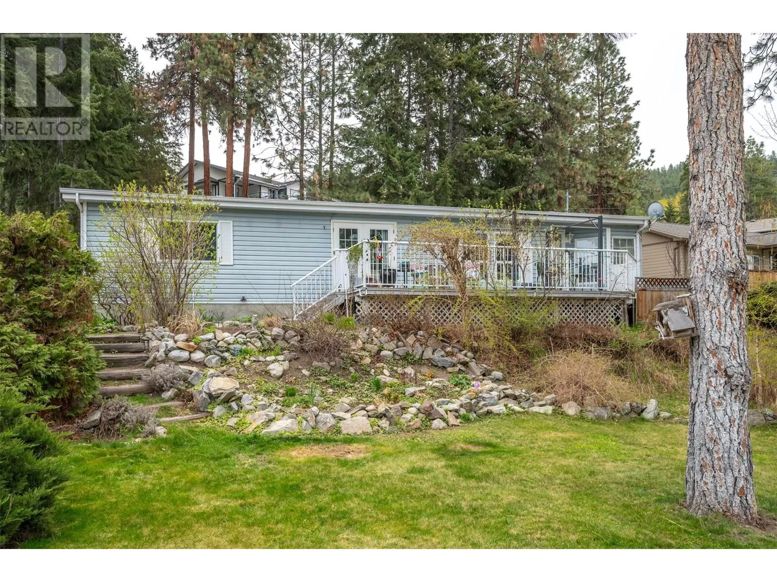 House for rent: 3096 Juniper Drive, Naramata, British Columbia V0H 1N0