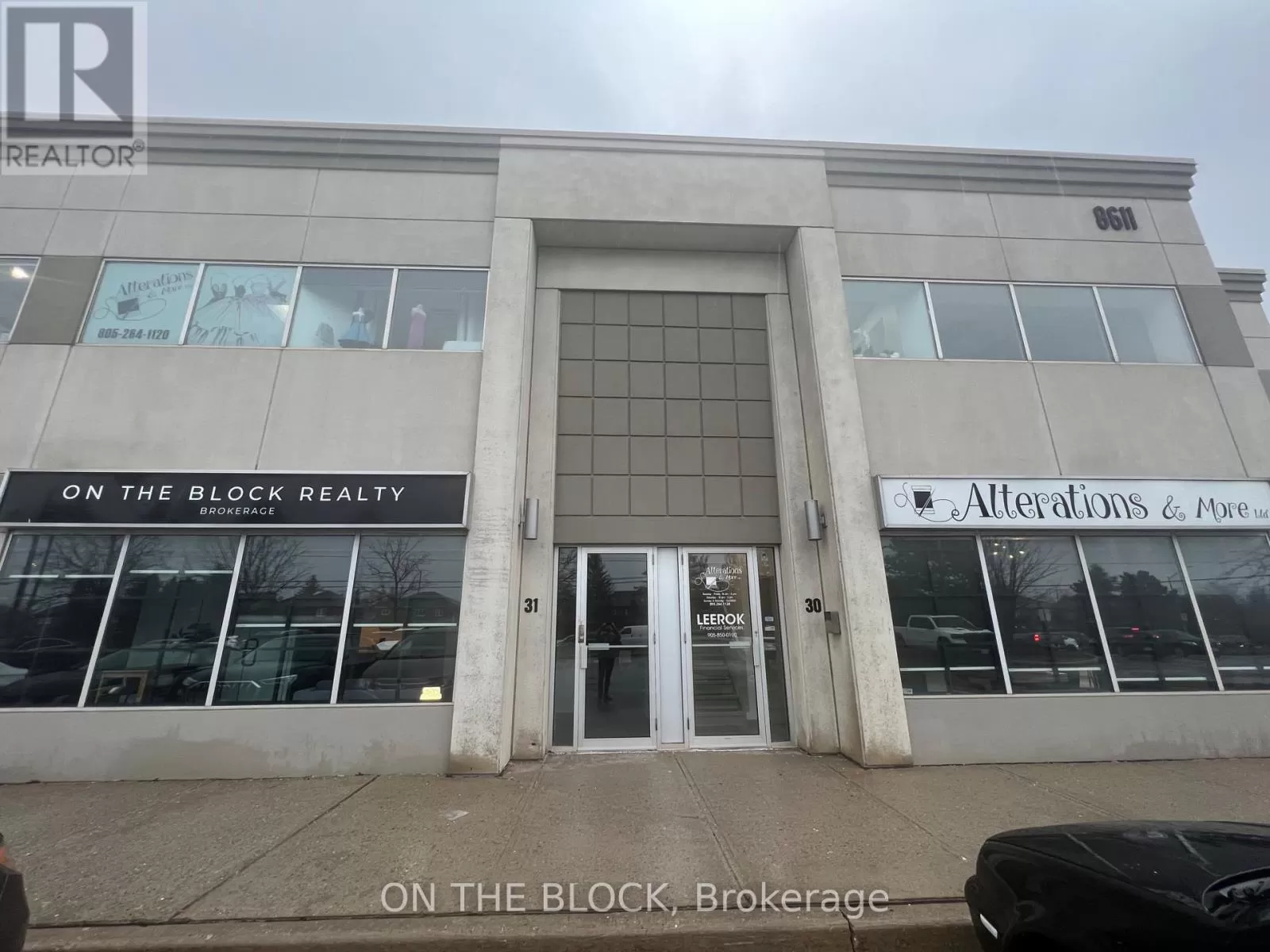 Offices for rent: 31 - 8611 Weston Road, Vaughan, Ontario L4L 9P1