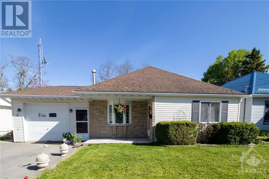 House for rent: 31 Chaffey Street, Brockville, Ontario K6V 4L5