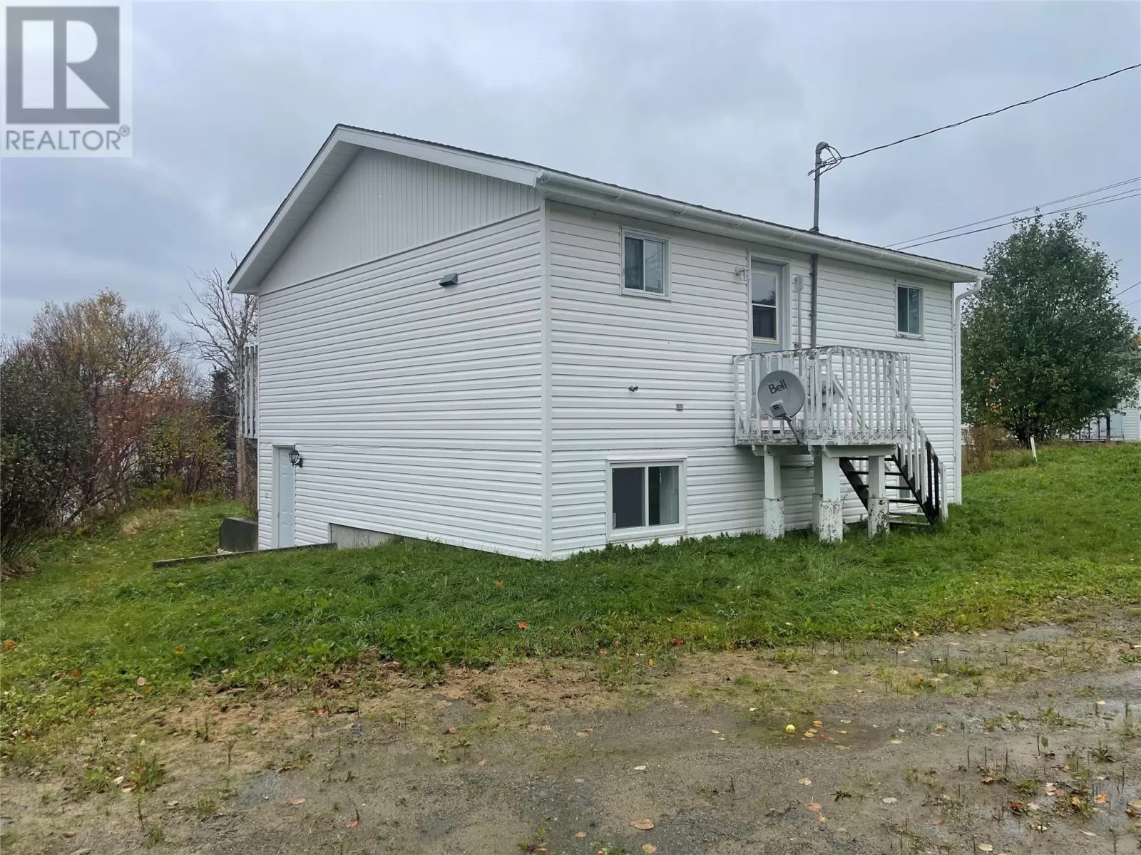 Two Apartment House for rent: 310 Main Street, Milltown, Newfoundland & Labrador A0H 1W0