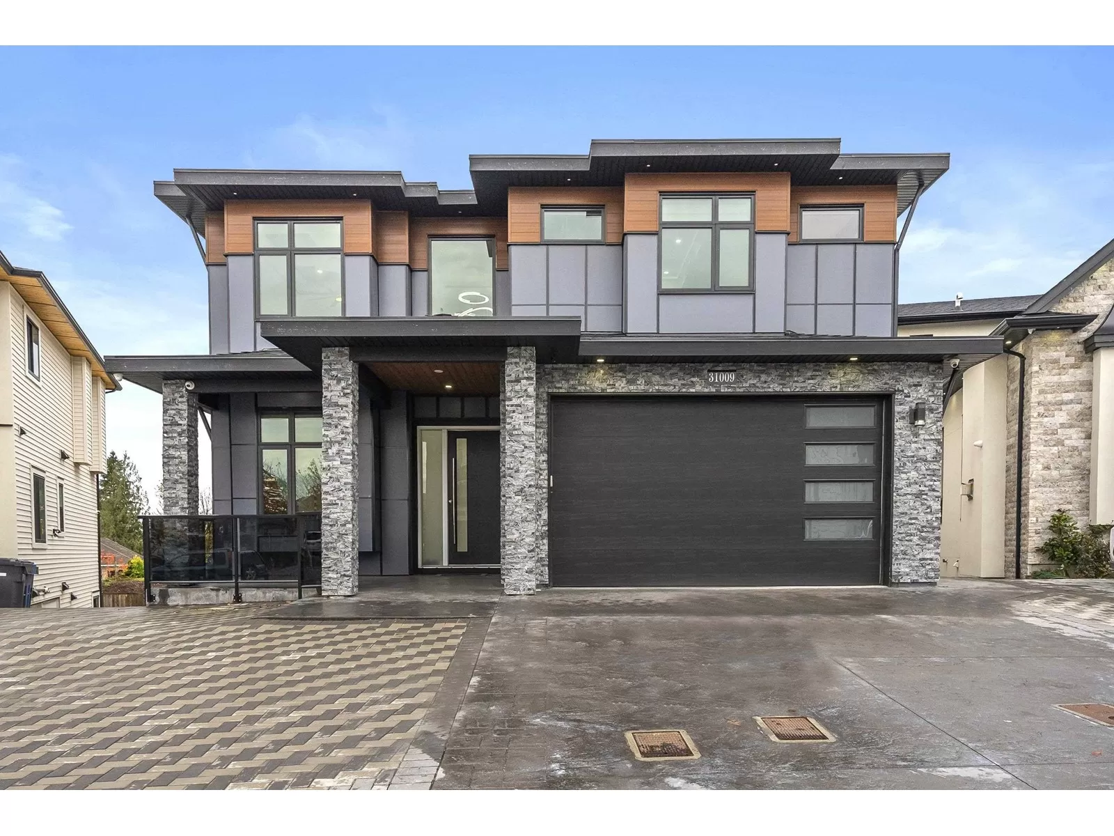 House for rent: 31009 N Deertrail Drive, Abbotsford, British Columbia V2T 5J5