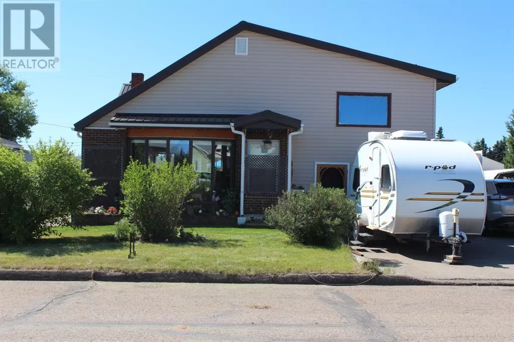 House for rent: 311 5th Avenue Se, Manning, Alberta T0H 2M0