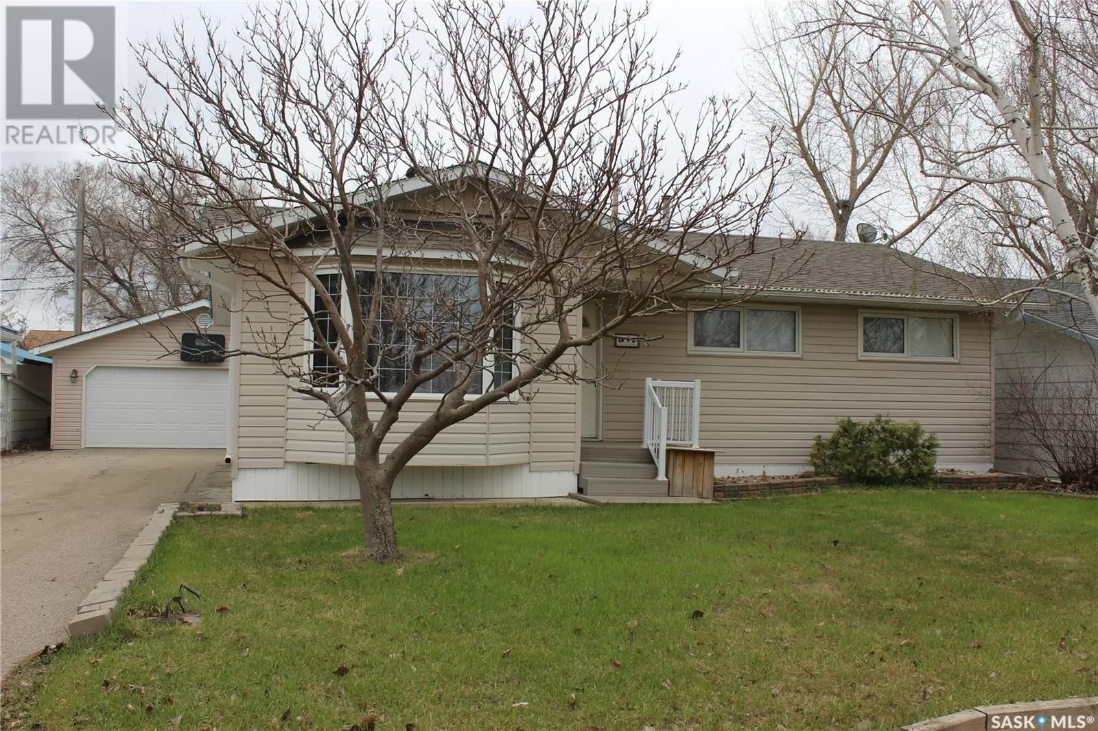 House for rent: 311 Eisenhower Street, Midale, Saskatchewan S0C 1S0