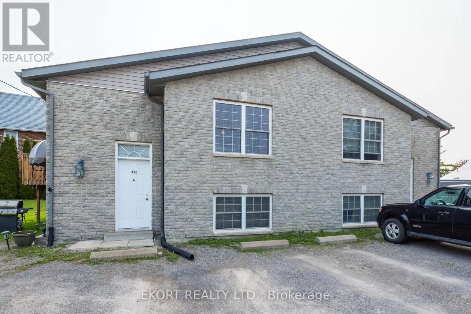 Fourplex for rent: 312 Riverside Parkway, Quinte West, Ontario K0K 2C0