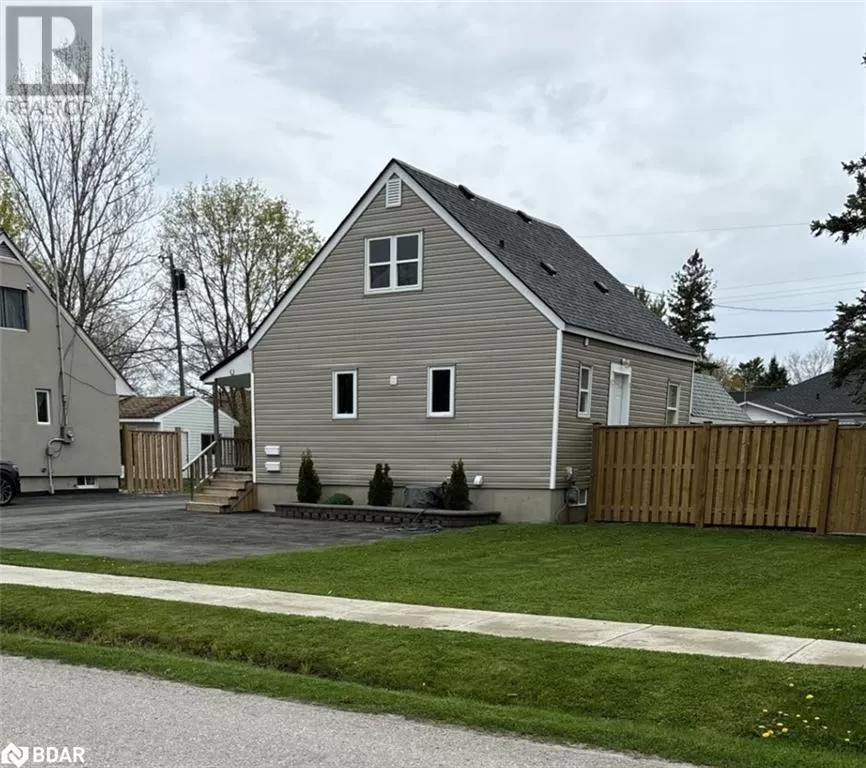 House for rent: 315 Oxford Street, Orillia, Ontario L3V 1H8