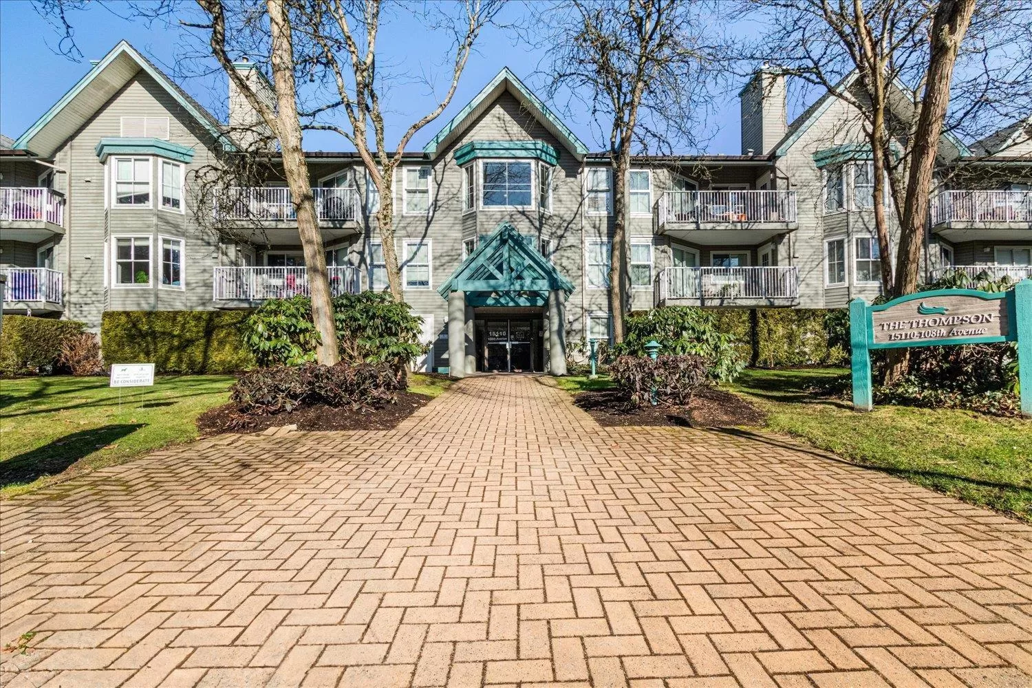 Apartment for rent: 316 15110 108 Avenue, Surrey, British Columbia V3R 0T6