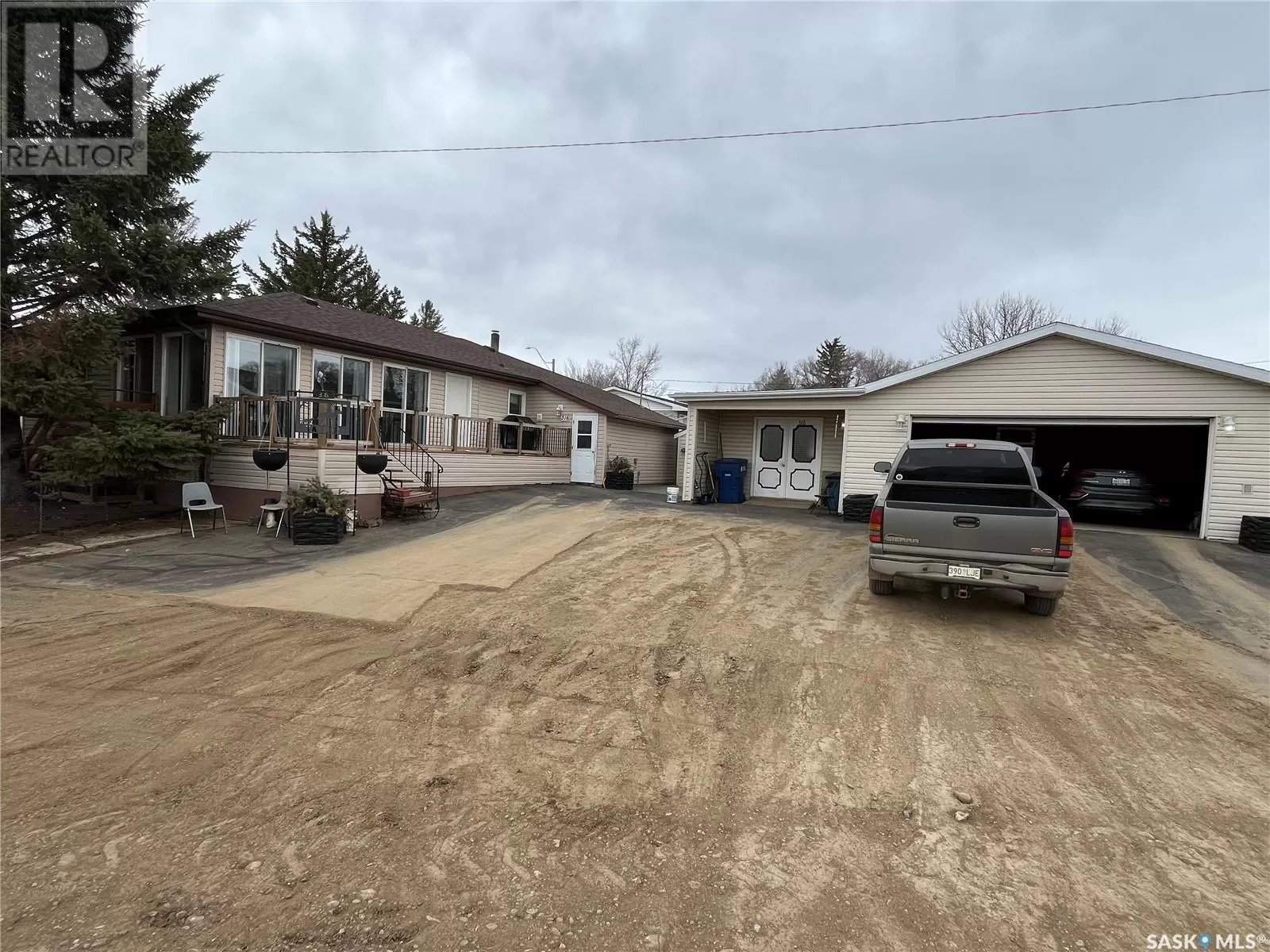 House for rent: 316 Centre Street, Coronach, Saskatchewan S0H 0Z0